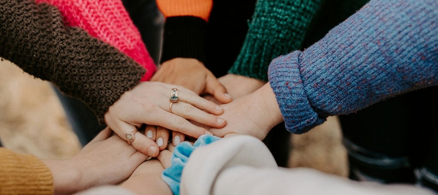 Zusammenhalten. Foto: Unsplash