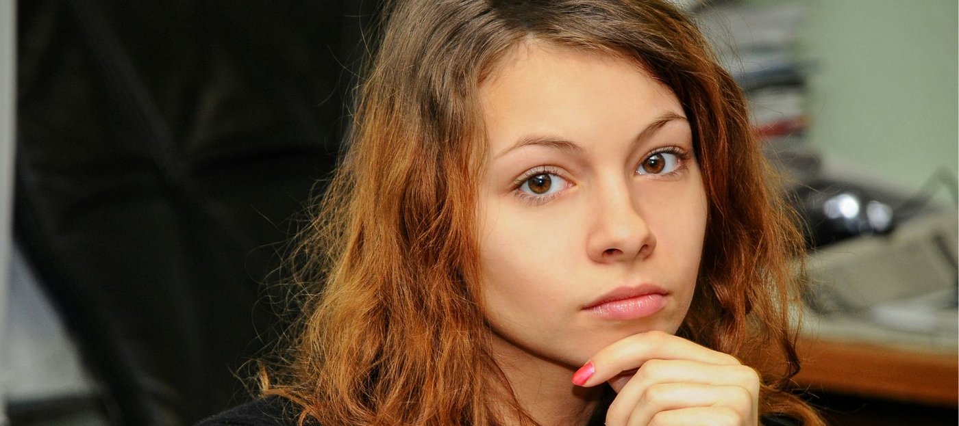 Nachdenkliches Mädchen. Foto: Unsplash