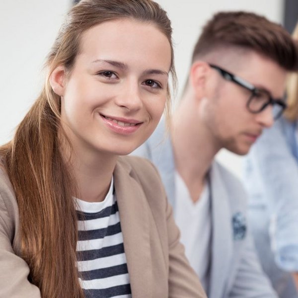 Glücklich im Beruf. Foto: Adobe Stock